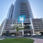 Оформление недвижимости в Дубае. Офис в Дубае, ОАЭ, 85 м2